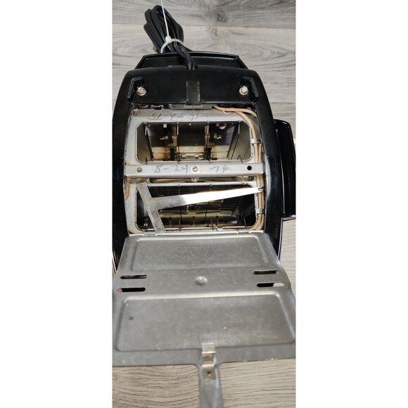 Vtg Sunbeam Toaster Model AT-W RADIANT CONTROL MADE IN USA "TESTED WORKS" Video - Picture 12 of 12